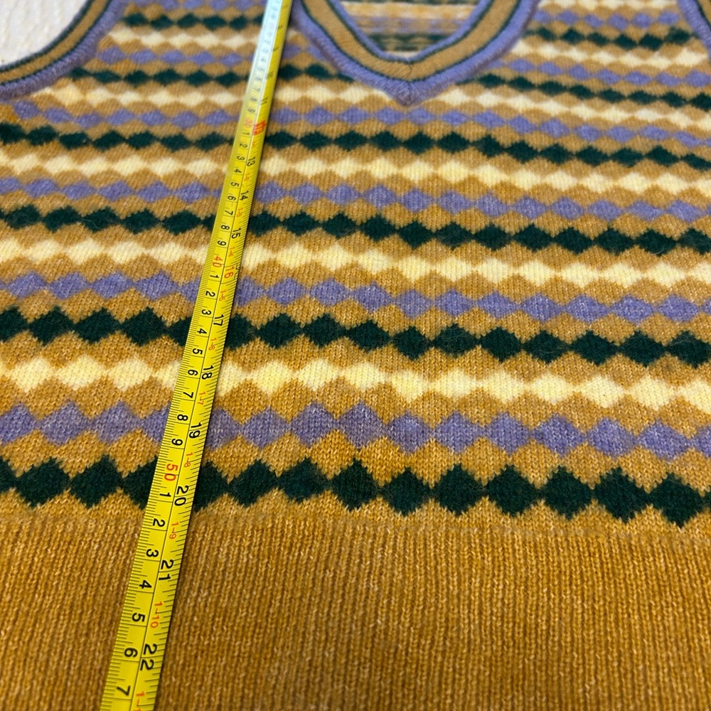 * RARE Mango Women's V-Neck Sweater Vest- color block Yellow and Purple - Picture 7 of 8